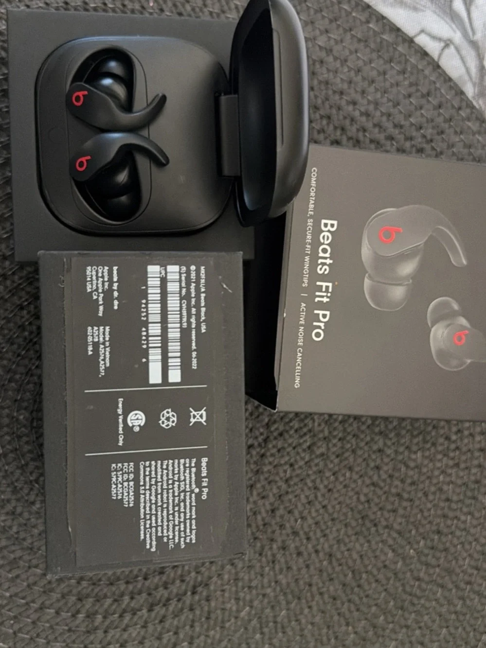 Beats Powerbeats Pro True Wireless Earbuds NOISE CANCELLATION